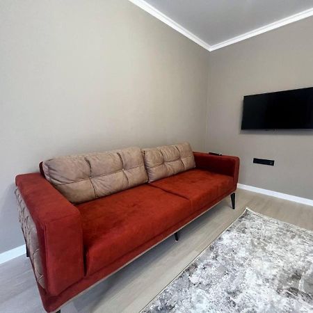 Oner Apartment Alma-Ata Buitenkant foto