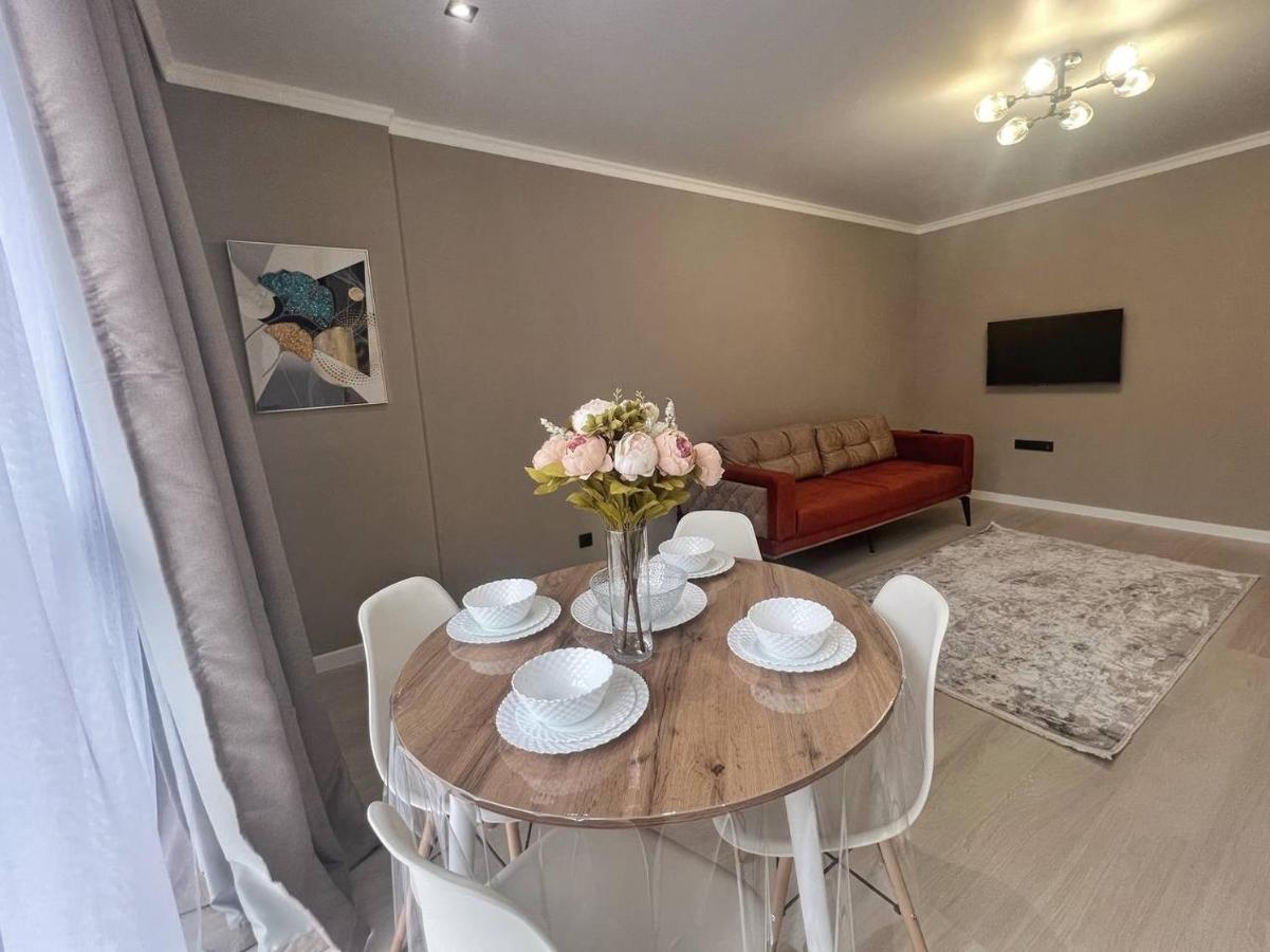 Oner Apartment Alma-Ata Buitenkant foto